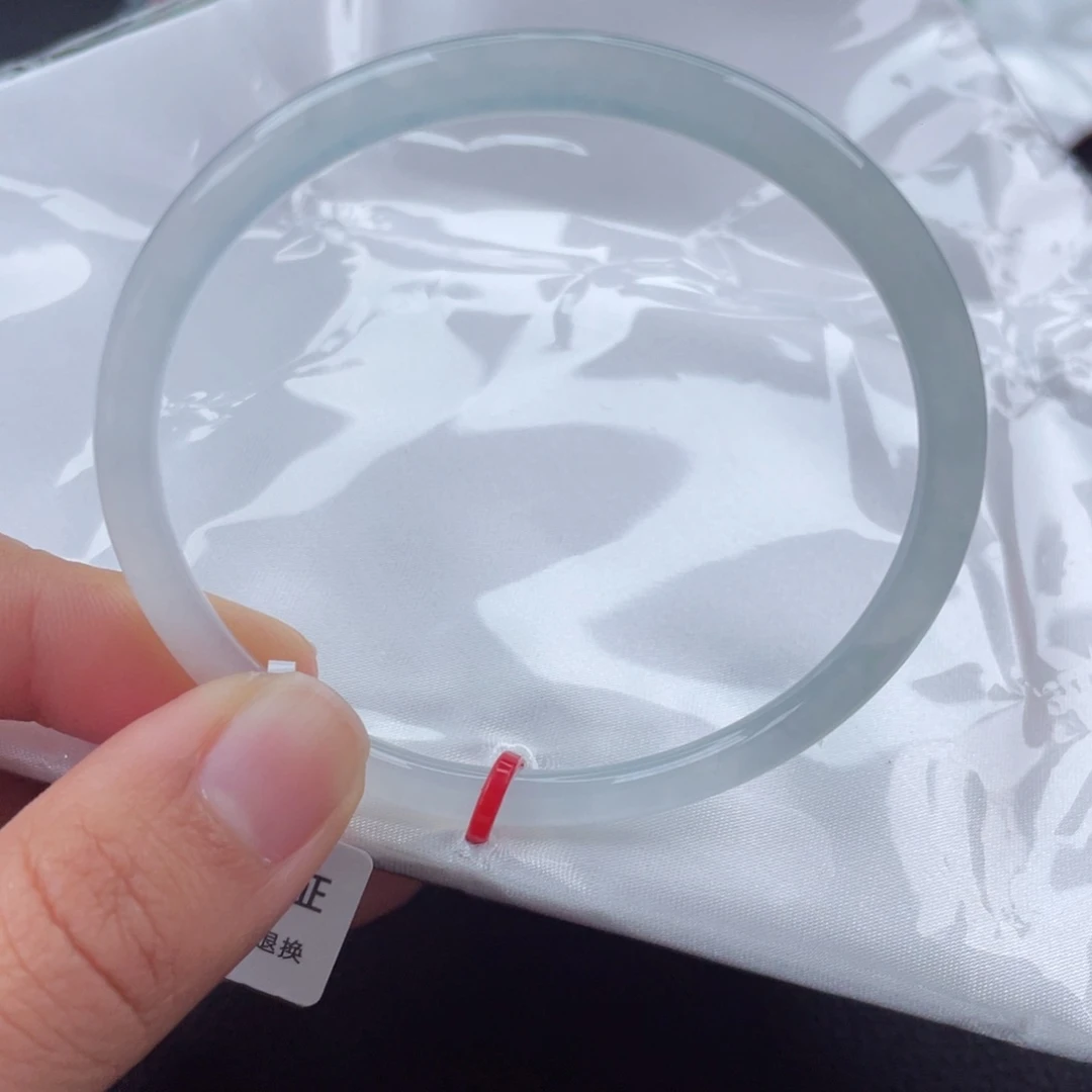 翡翠手镯（圆镯）未镶嵌