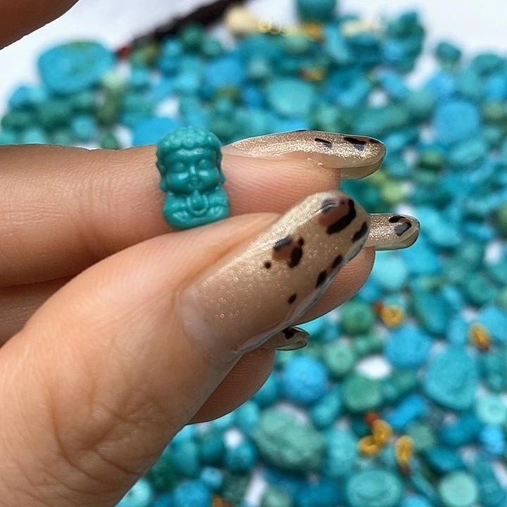 绿松石未镶嵌珠宝奇石