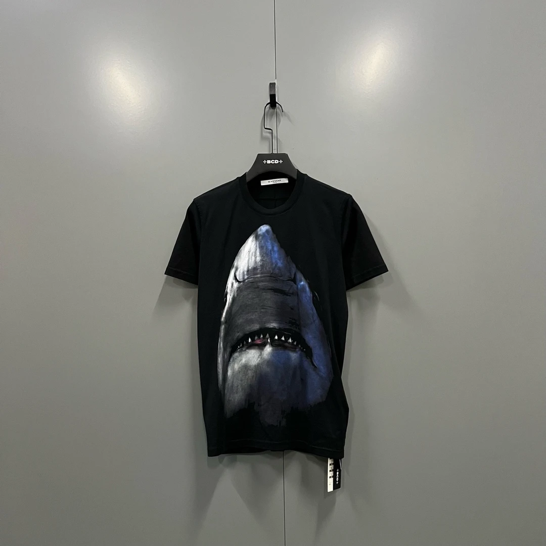 95新 Givenchy/纪梵希 （jp）一口鲨鱼短袖 XS码 99006786