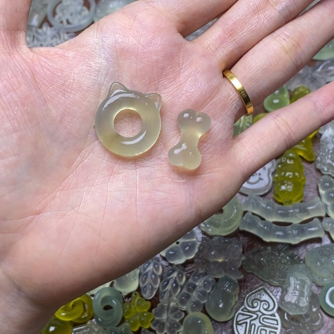 蛇纹石玉合金项链