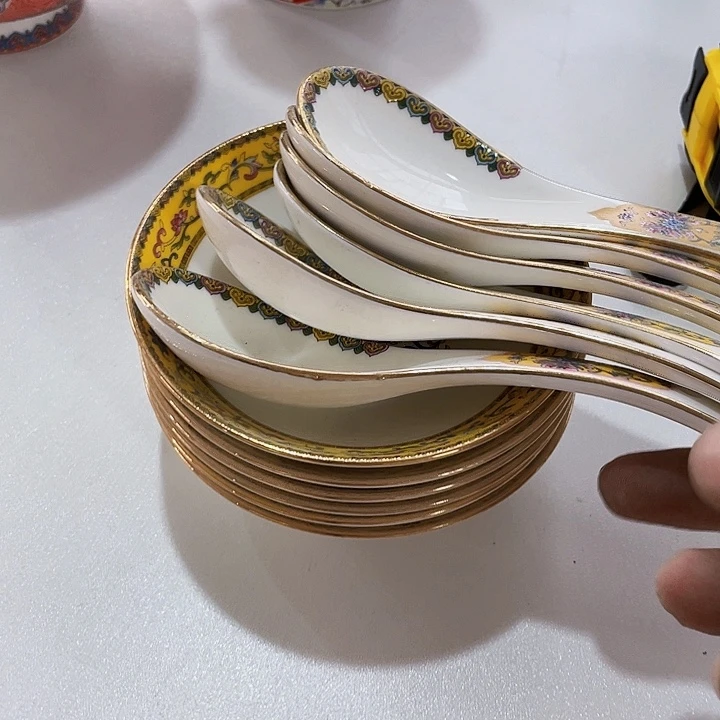 图片味碟勺子……………………