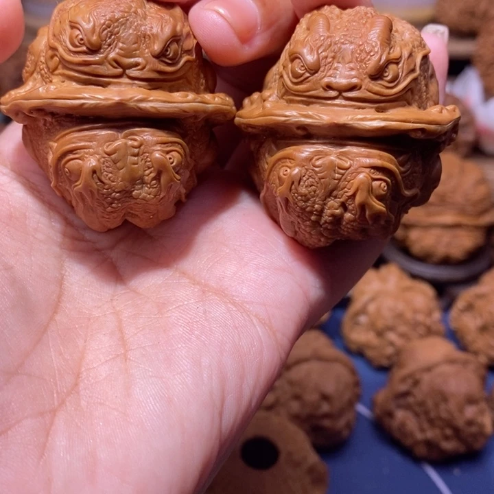 【闪购商品】手串/手链核桃田**风龙蟾