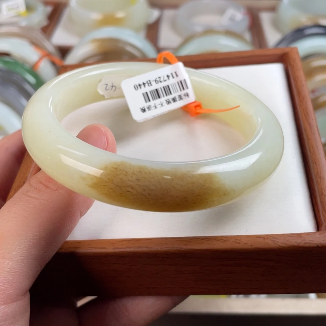【闪购商品】和田玉手镯未镶嵌60.1
