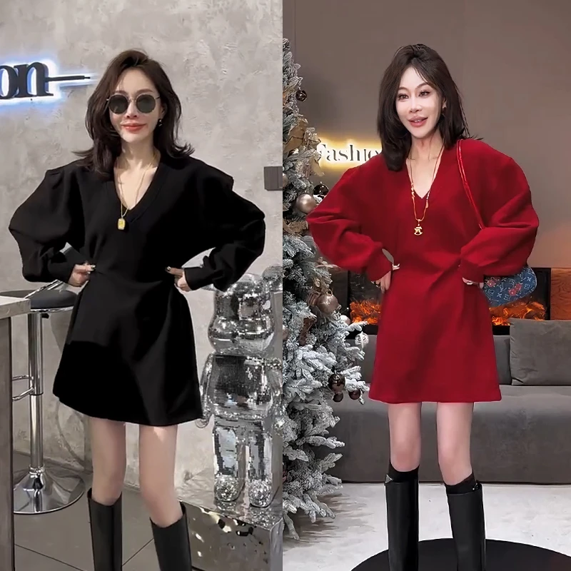 今年流行穿搭一整套2026新款时尚赫本风长袖收腰洋气V领连衣裙