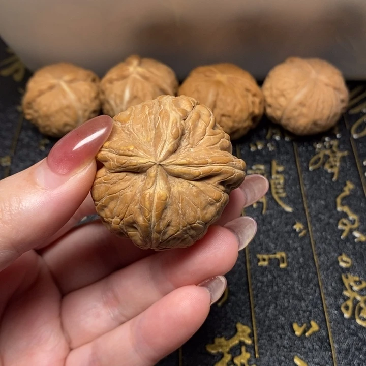 ****人吊坠文玩核桃文玩核桃异形单只