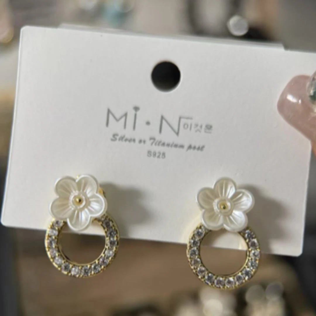 合金树脂耳饰 925银针花朵造型耳钉气质轻奢闪耀锆石韩系风小众