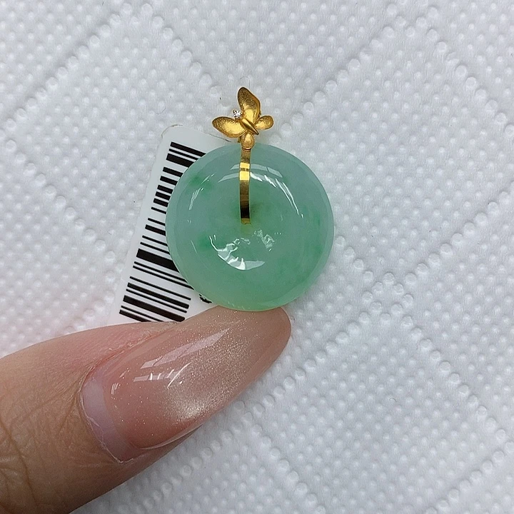 颈饰18K金镶嵌翡翠