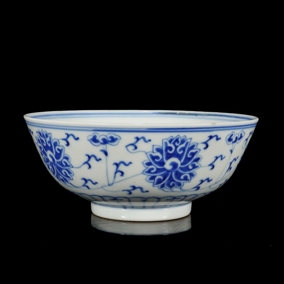 清 青花缠枝莲纹碗/c876