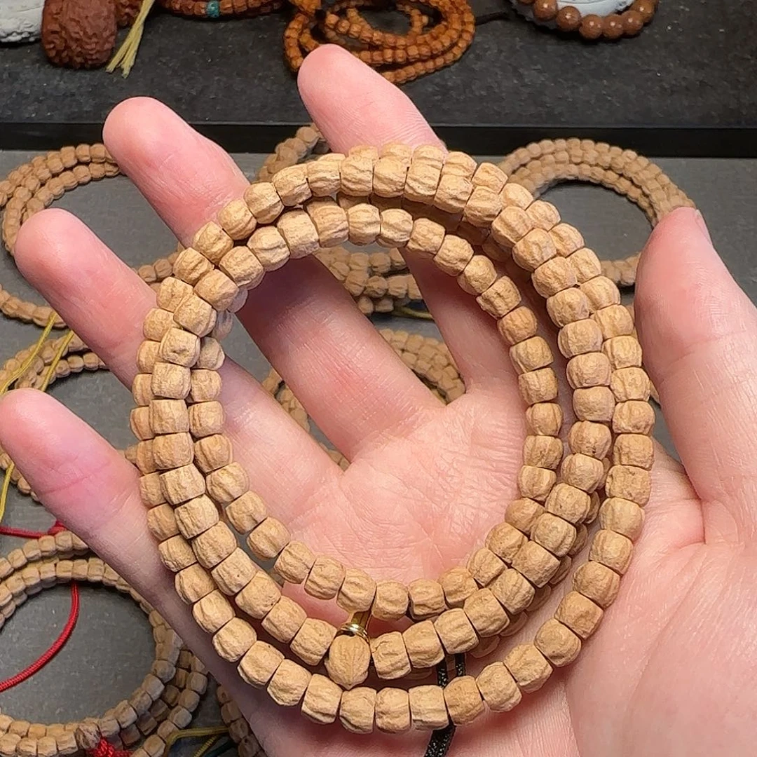 ****柏香籽/百香籽吊坠粉皮方块顺纹