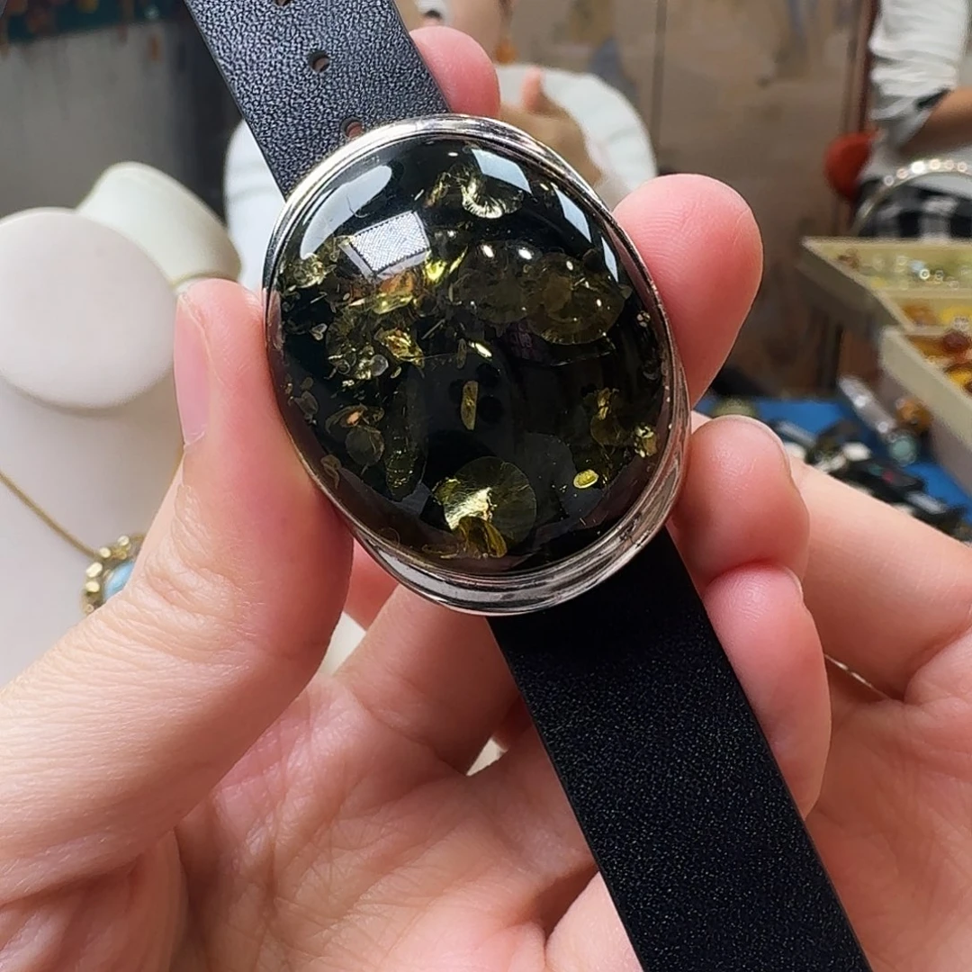 琥珀未镶嵌颈饰吊坠
