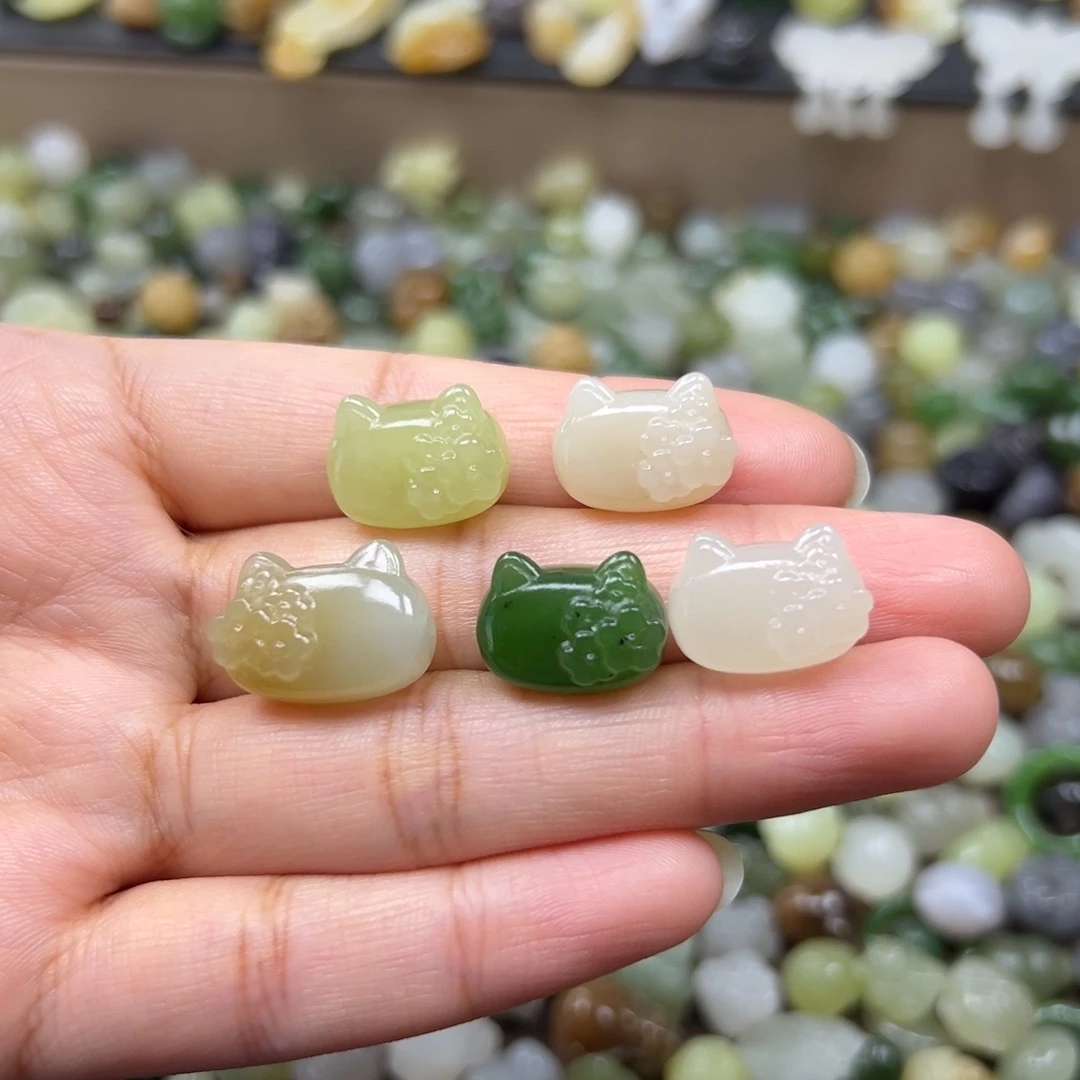 和田玉未镶嵌颈饰150一个多样性发其一