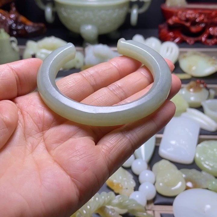 未镶嵌和田玉挂件