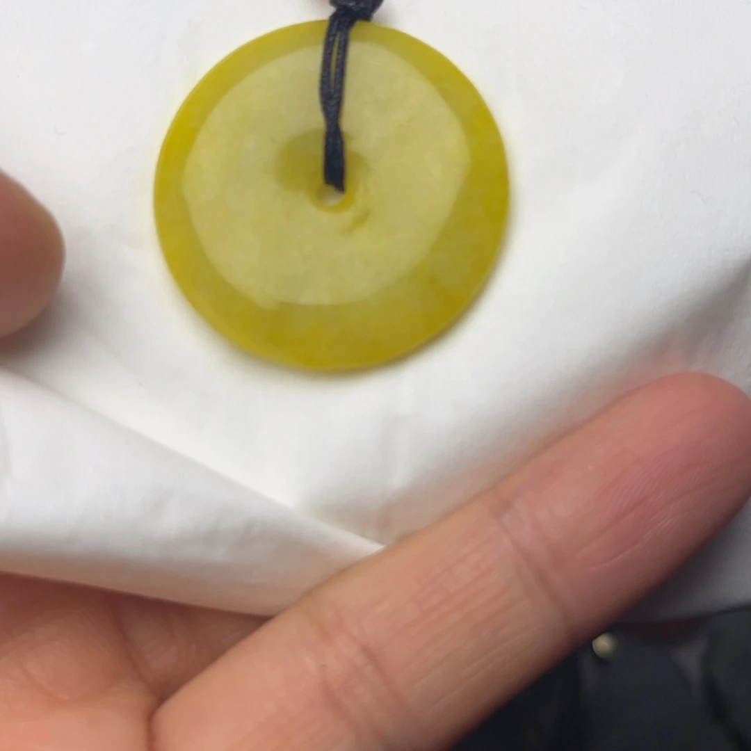 翡翠未镶嵌颈饰挂件