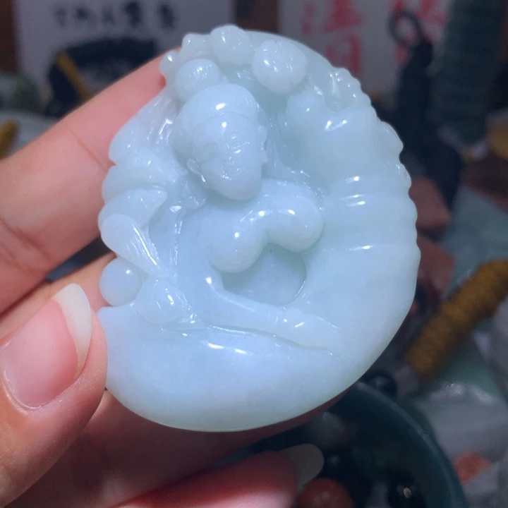 翡翠未镶嵌颈饰保真天然A货翡翠