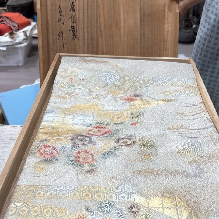 极**+新亿阁杂项无售后