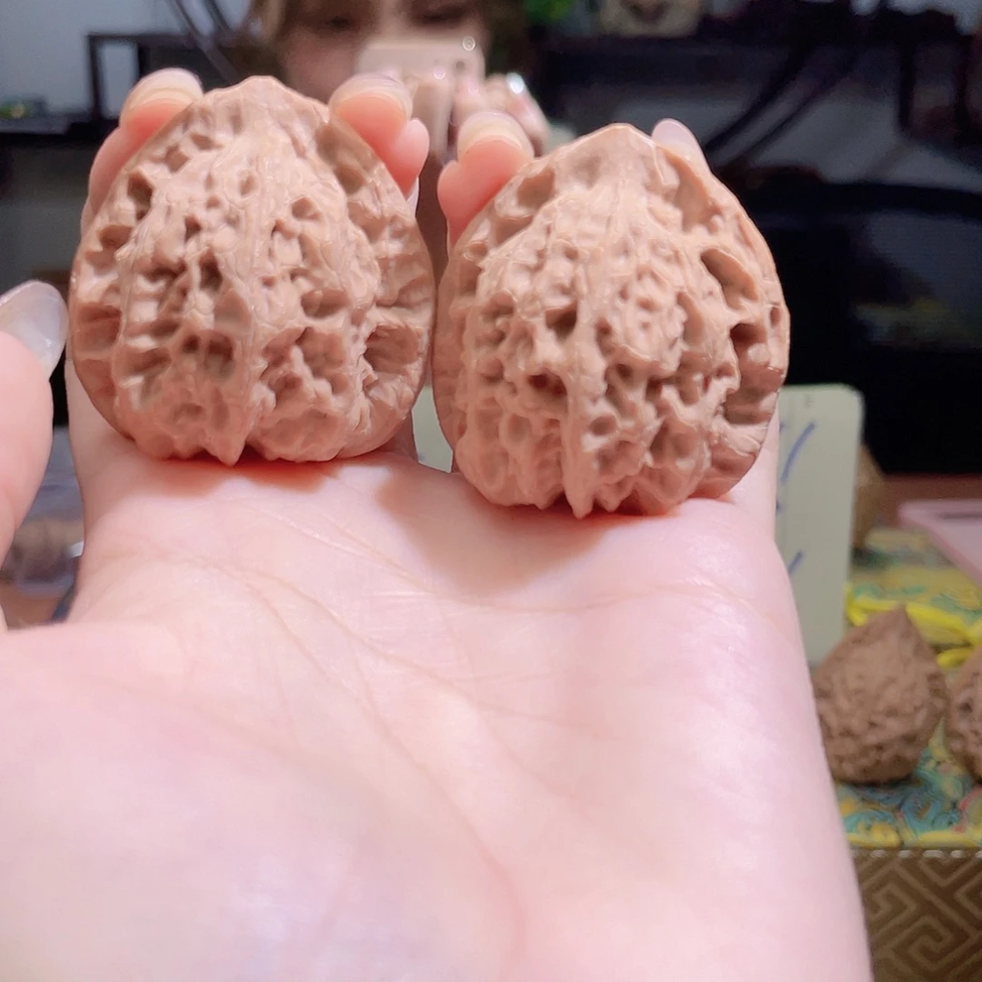 桃核把件不***面佛肚