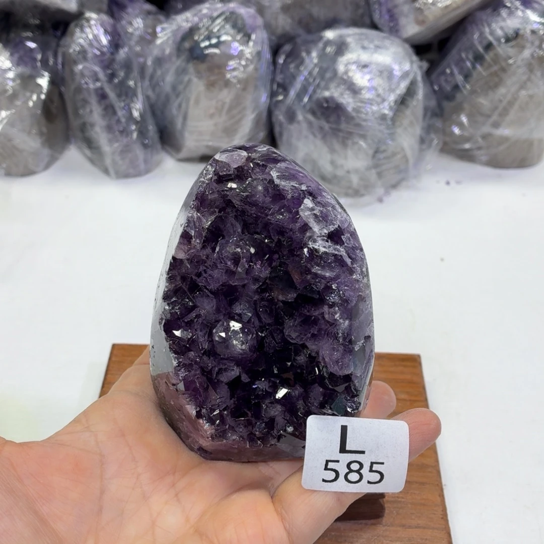 水晶摆件未镶嵌天然紫水晶