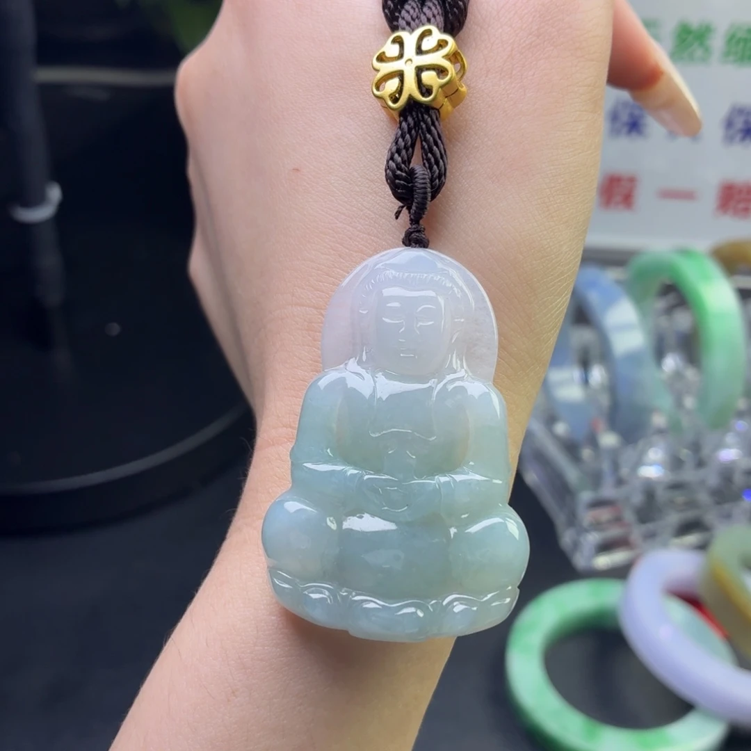 翡翠未镶嵌颈饰观音