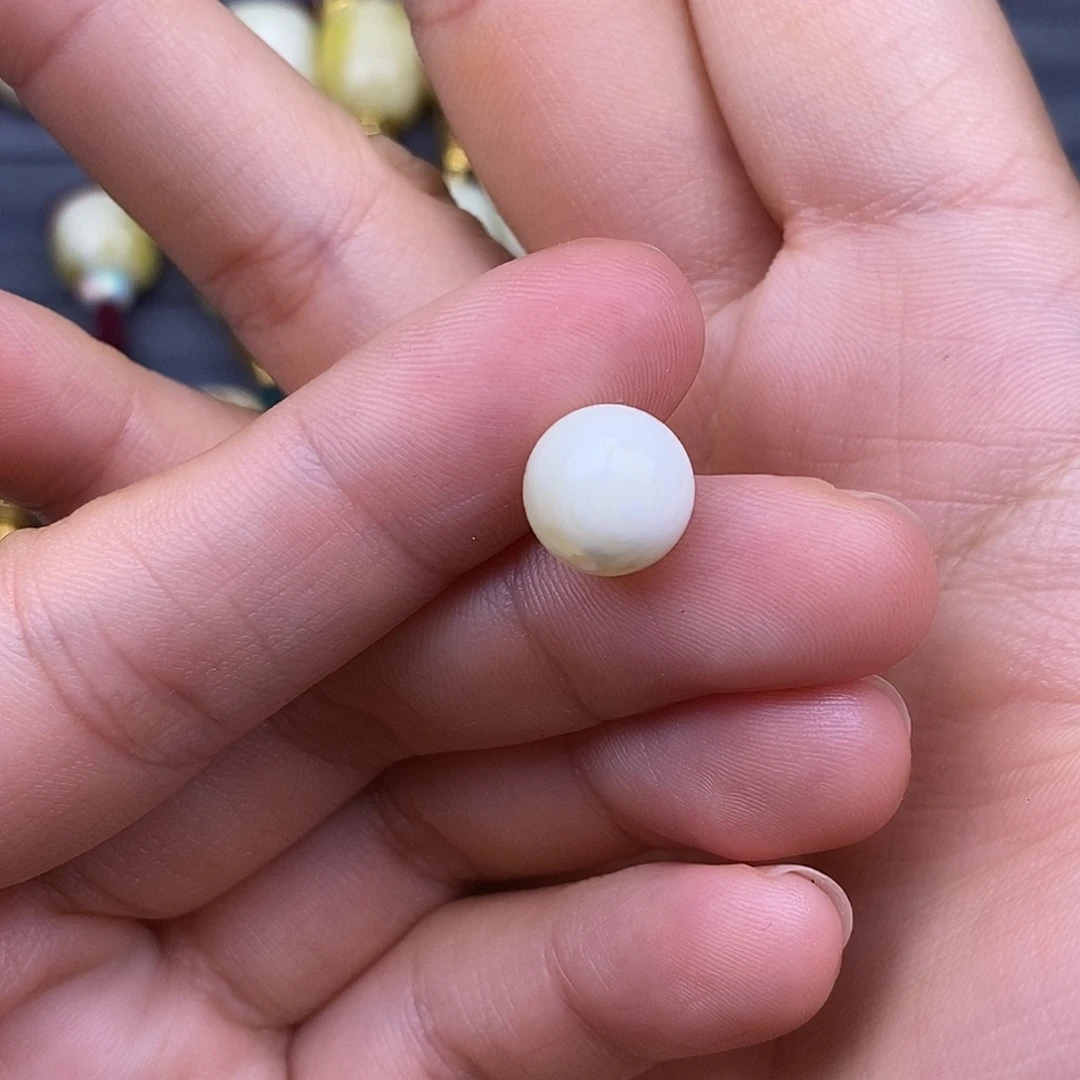 琥珀未镶嵌裸石10.3mm 蜜蜡圆珠