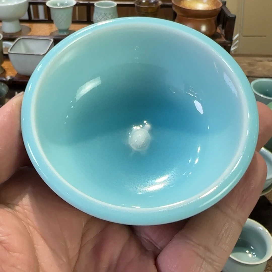 明*堂我也是一个人在外面吃的啊我也是想你