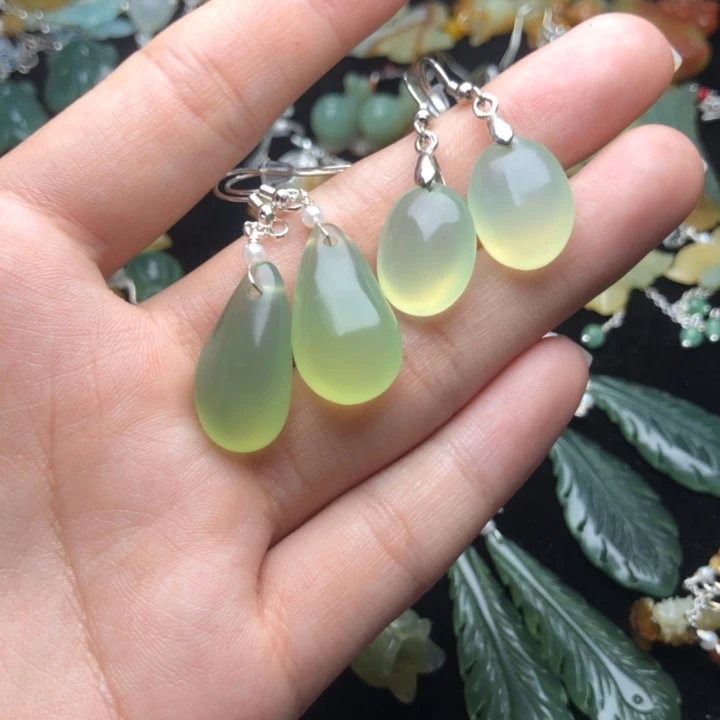 蛇纹石玉耳饰合金张****常