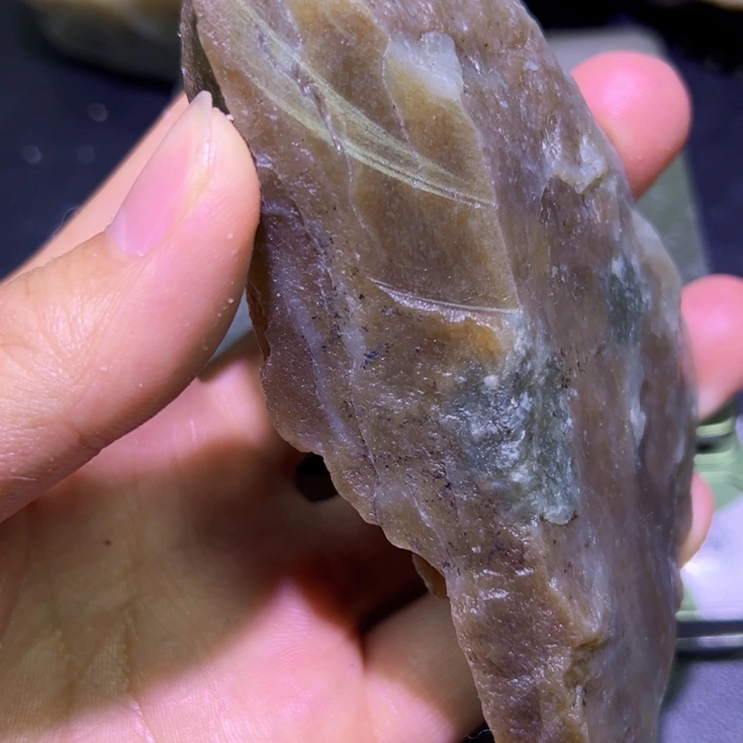 未镶嵌和田玉（糖玉）珠宝半成品