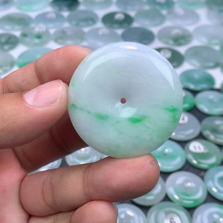 翡翠未镶嵌颈饰缅甸天然A货翡翠42.3-6.6