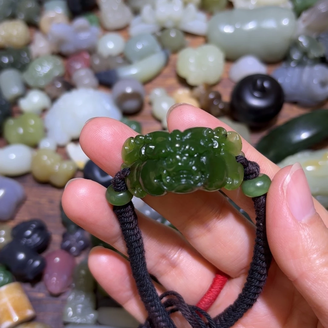 和田玉未镶嵌珠宝半成品