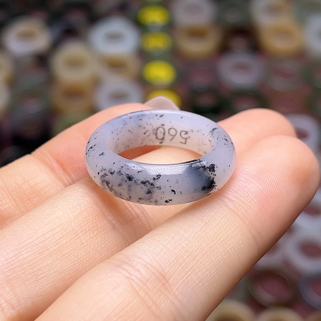 未镶嵌戒指和田玉17.8点墨青花