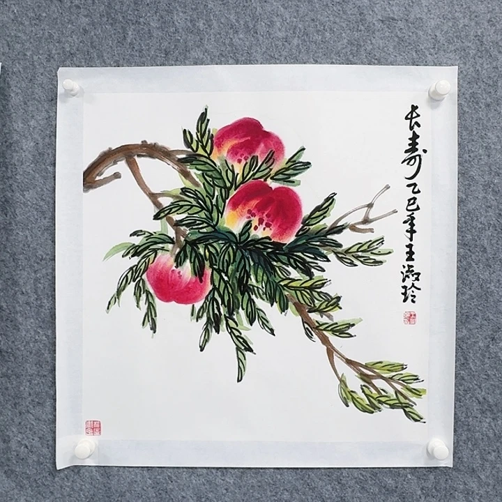 国画长寿三个寿桃绘画作品