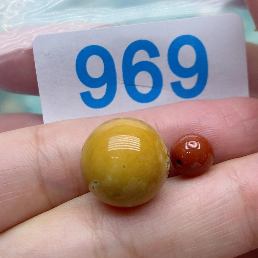 未镶嵌南红玛瑙珠宝奇石