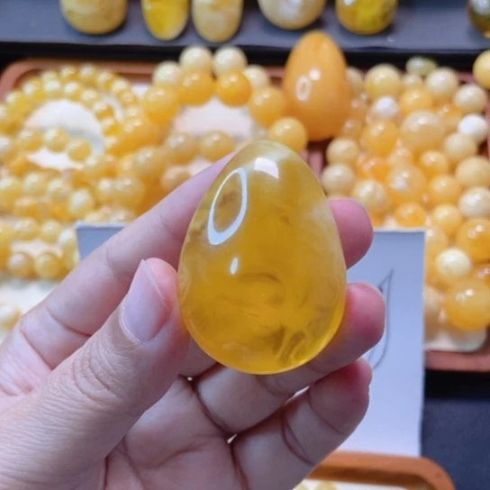 琥珀未镶嵌颈饰天然蜜蜡