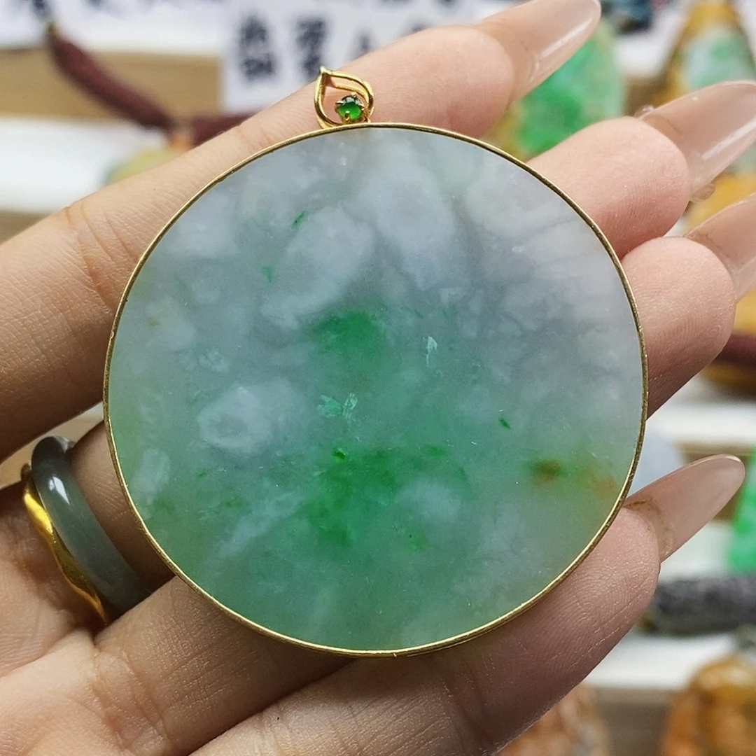 定制翡翠未镶嵌翡翠