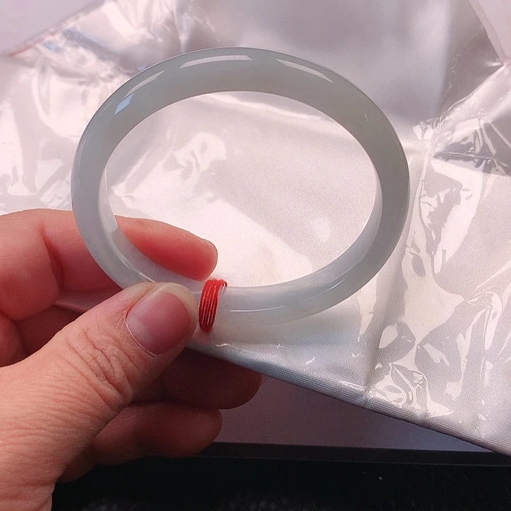 翡翠手镯未镶嵌翡翠058