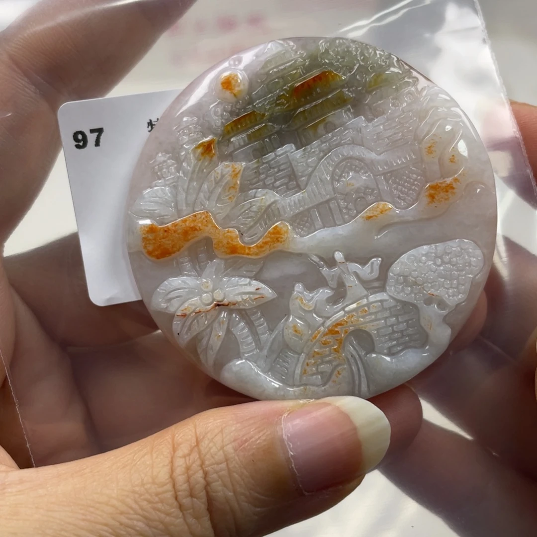 翡翠未镶嵌颈饰牌子