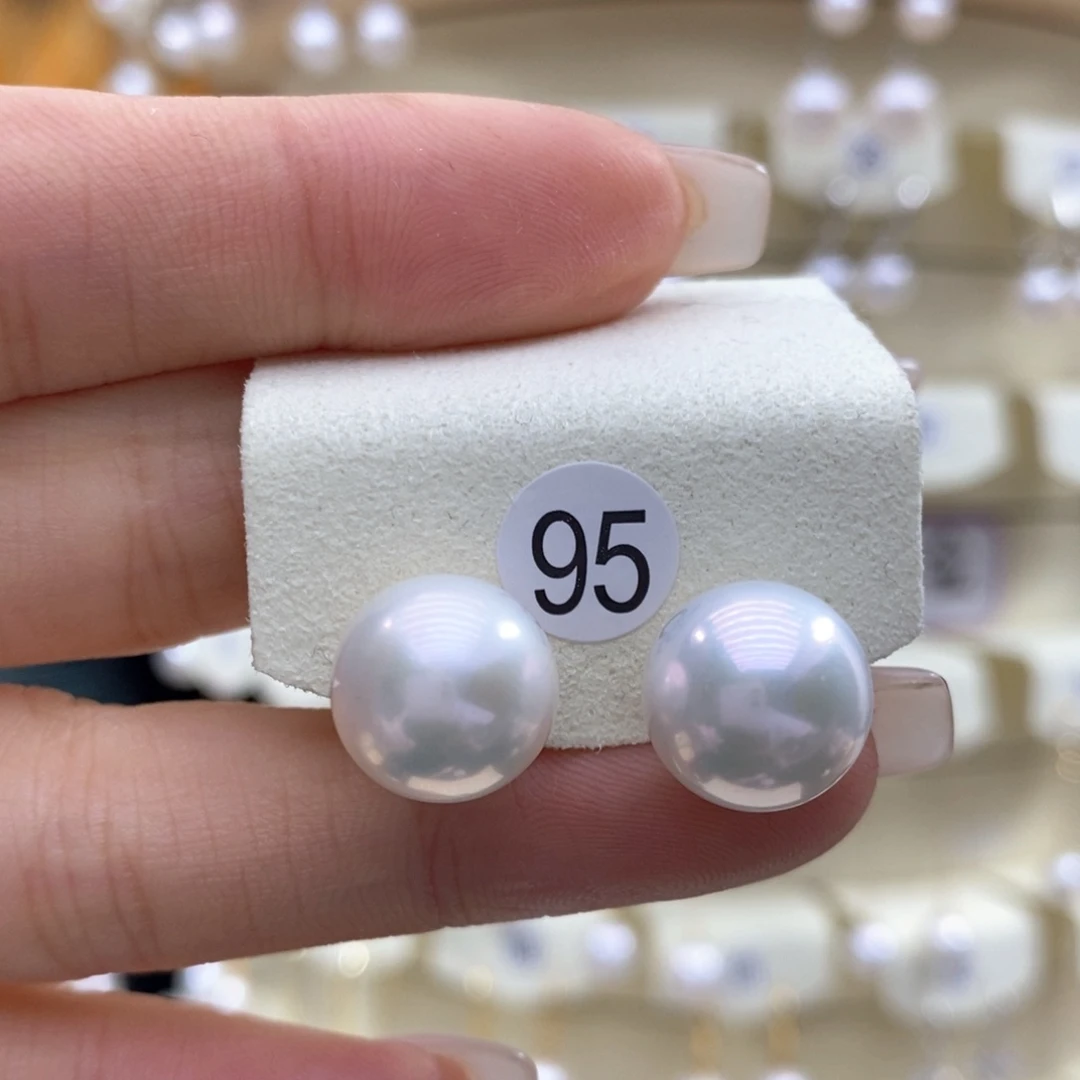 淡水珍珠耳饰18K金镶嵌