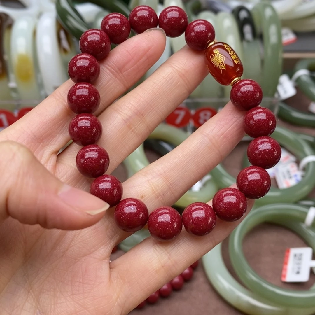 和田玉手镯未镶嵌大*姐