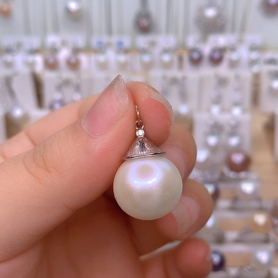 颈饰银S925镶嵌淡水珍珠