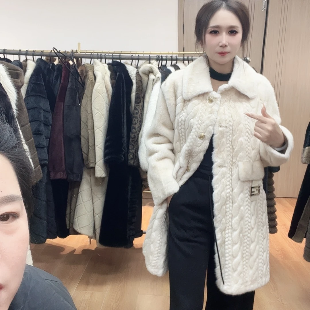 53号皮毛一体外套