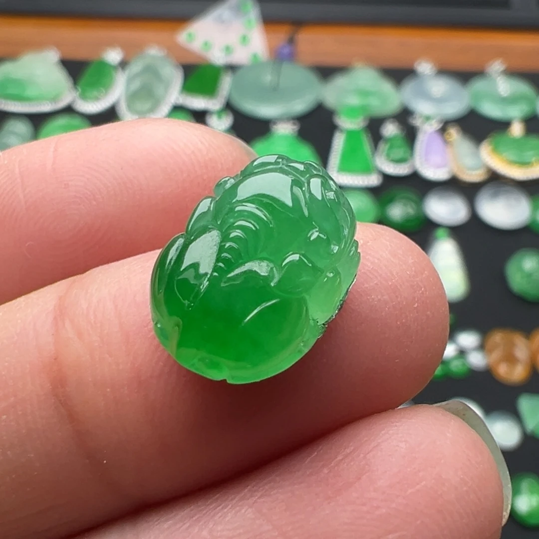 翡翠颈饰未镶嵌貔貅13.2