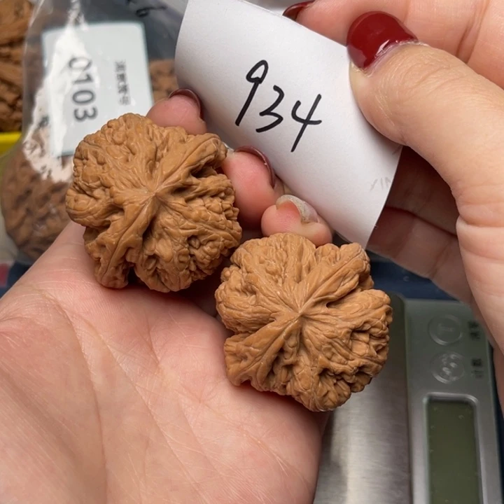 文玩核桃把件粗筋40