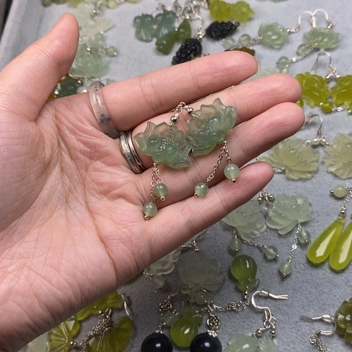 蛇纹石玉未镶嵌挂件耳饰耳环项链