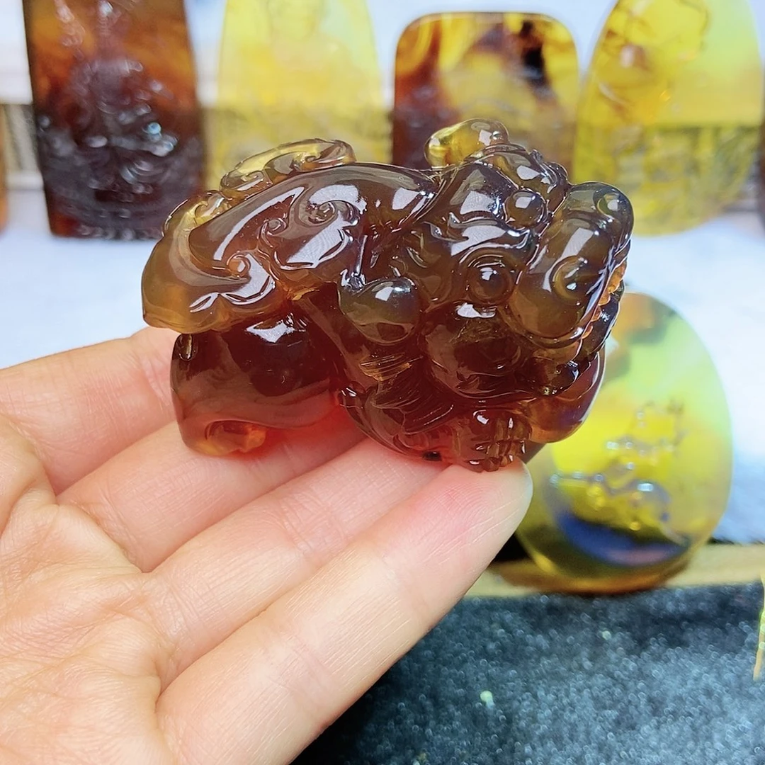 琥珀颈饰未镶嵌貔貅