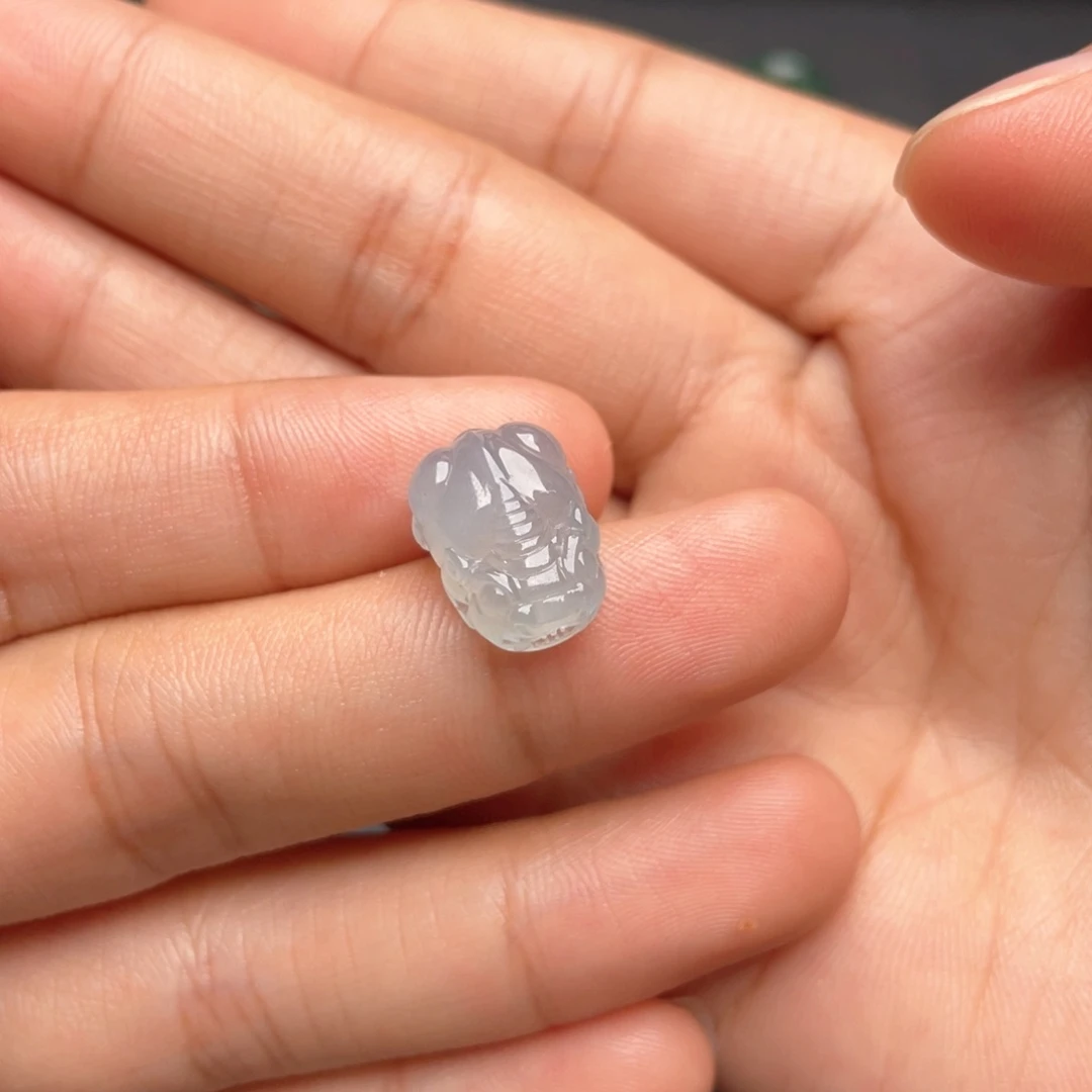 定制翡翠未镶嵌皮秋