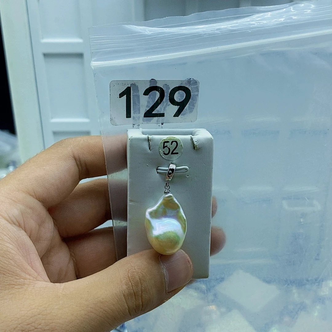 淡水珍珠合金颈饰