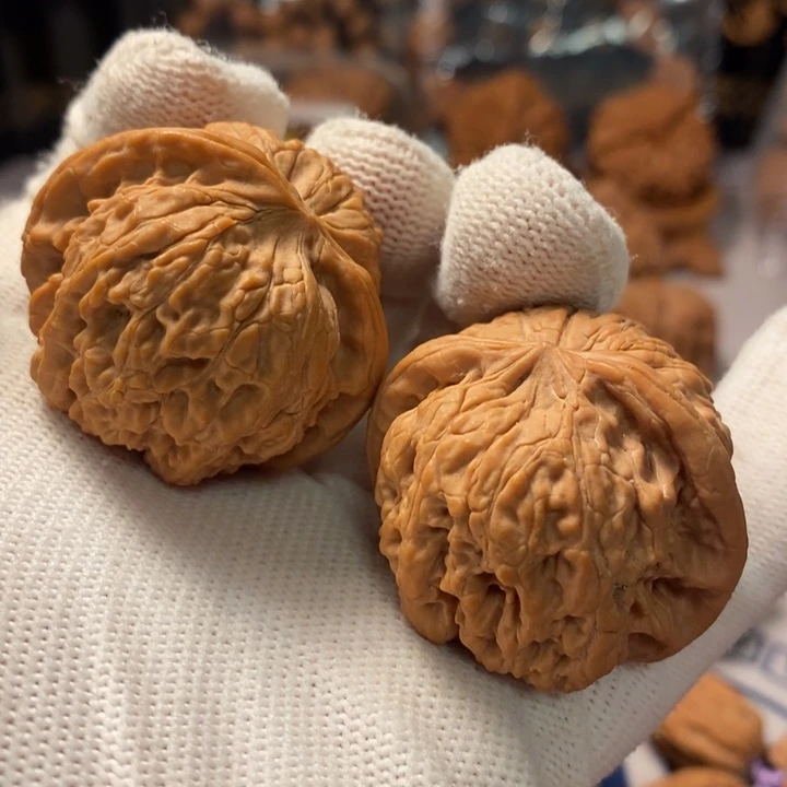 吊坠文玩核桃麒麟墩天残38