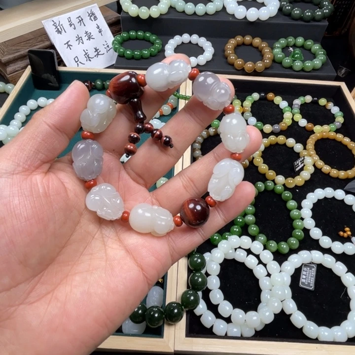 和田玉手串未镶嵌