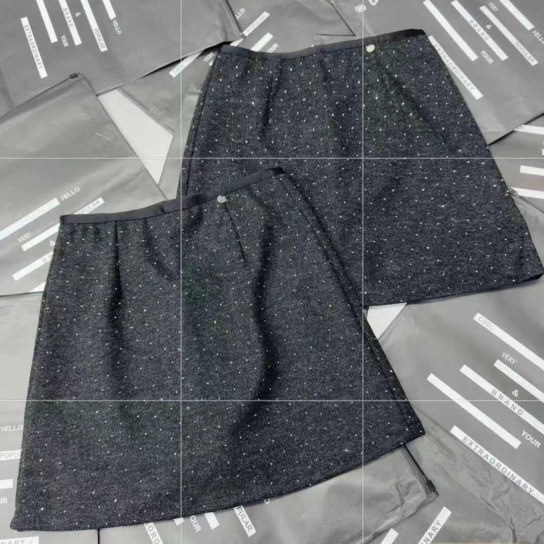 9109冬季时尚减龄气质百搭亮闪短裙