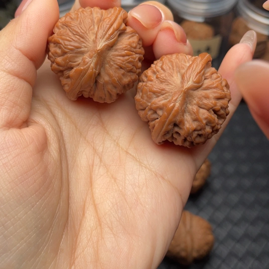 文玩核桃吊坠莲花36全品