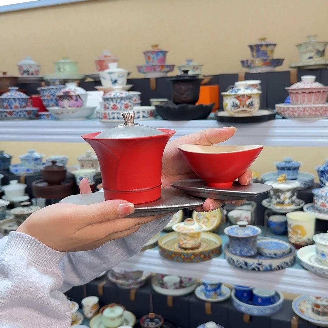 我们都在努力的生活呀